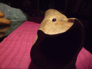 a la demande j'ai mis une petite améthyste sur la cloche en guise de déco