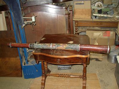 le voici recoller,avec son ancienne peinture !! beurkkk