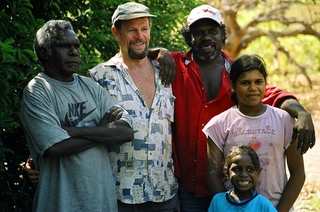 Photo de famille Bob et sa mob avec Paul, Nicolas, Jrella et Machaiela mais ou est Rosita?