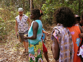 Retour a Darwin et nouvelle rencontre avec Paul et sa mob, des blackfellas de Groote Eyland